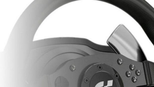 Gran Turismo 5: nuovi dettagli sul volante Thrustmaster T500RS