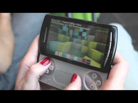 Minecraft gameplay on Xperia PLAY