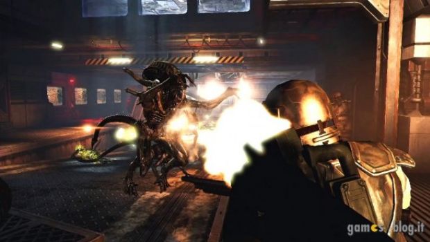 Aliens: Colonial Marines - gli umani e gli Xenomorfi si scontrano in foto