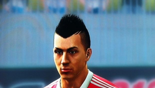 PES 2013: le facce di El Shaarawy, Hazard, Lewandowski e altri