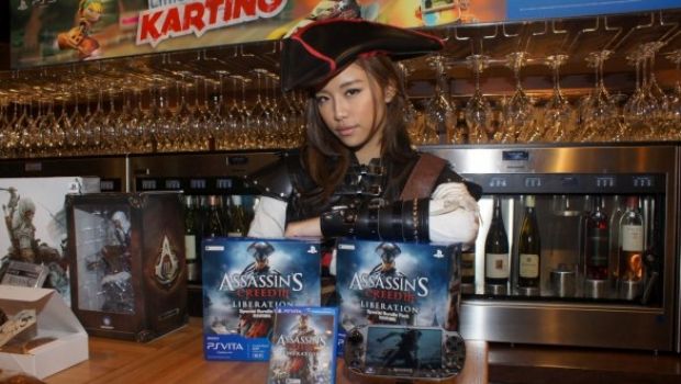 Assassin’s Creed III: ottimi cosplay nelle foto di un party ufficiale a Hong Kong