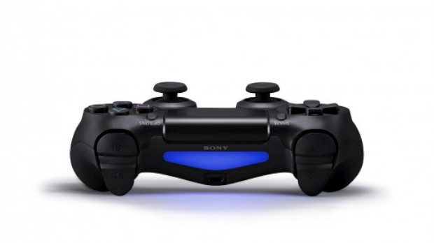 PlayStation 4: la barra luminosa del DualShock 4 non può essere spenta