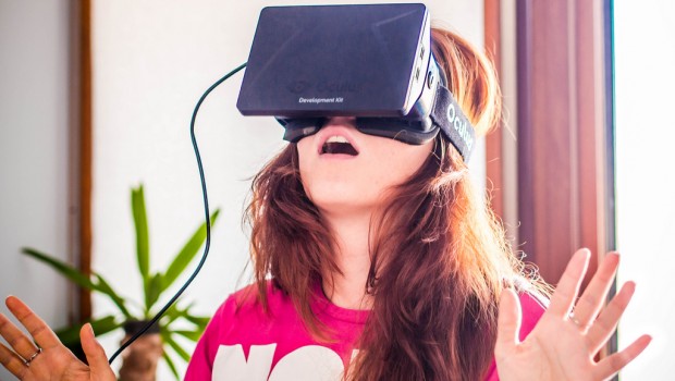 Oculus Rift aggiornato in mostra al CES 2014, la conferma via Twitter