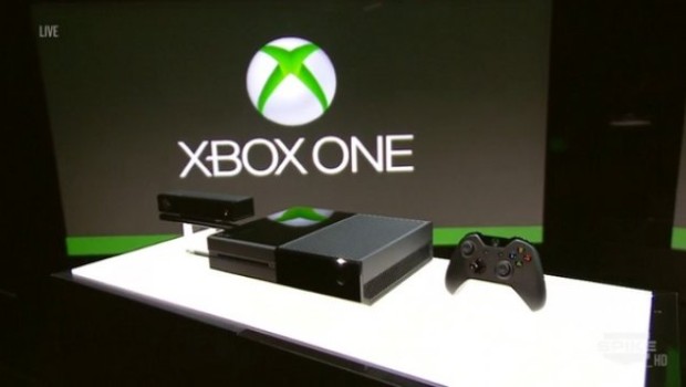 Amazon vende Xbox One e Kinect a 399 euro