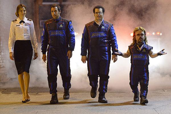 Pixels: Adam Sandler contro Pac-Man e Donkey Kong nel trailer del film