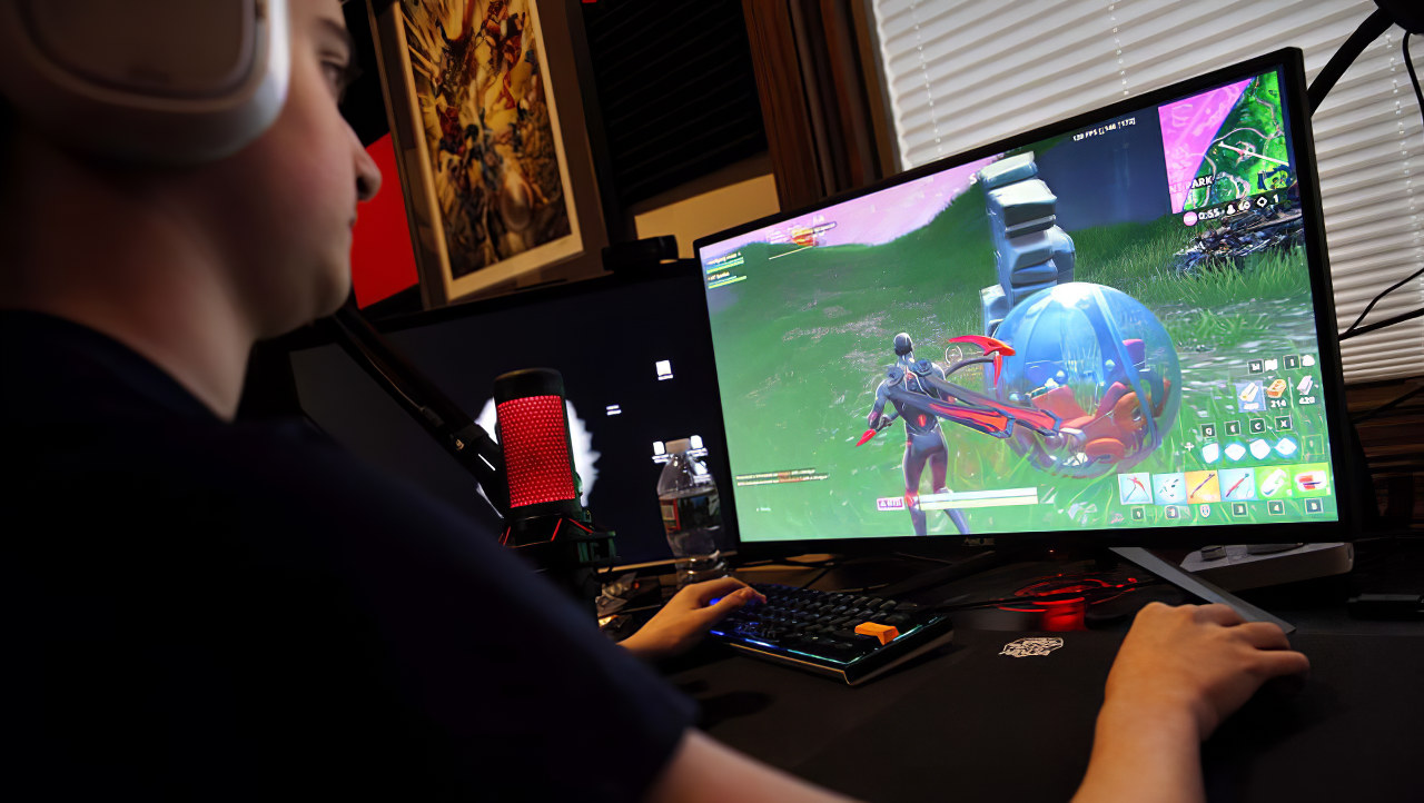 Fortnite: dodicenne lascia la scuola per diventare Pro Gamer su consiglio del padre