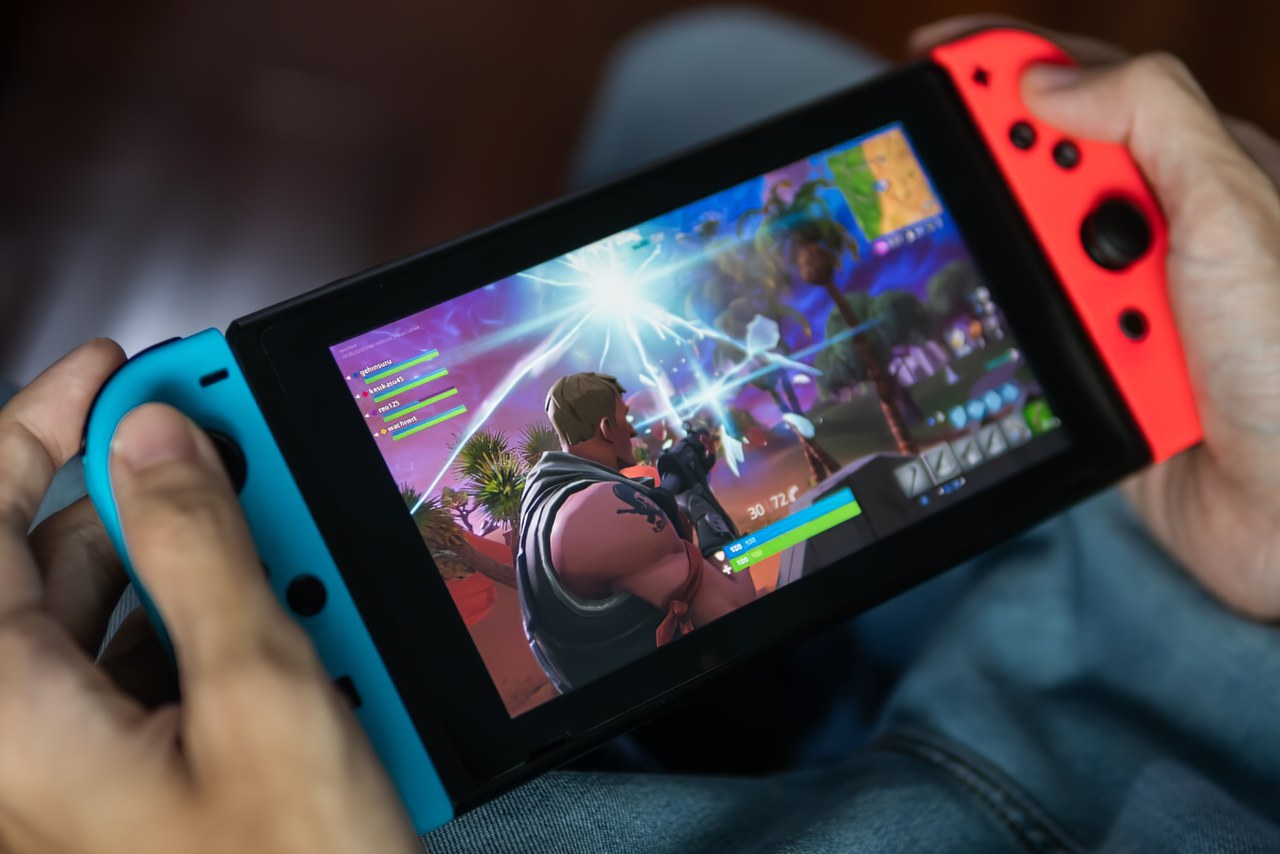Nintendo Switch: svelato il nuovo modello con maggiore autonomia della batteria
